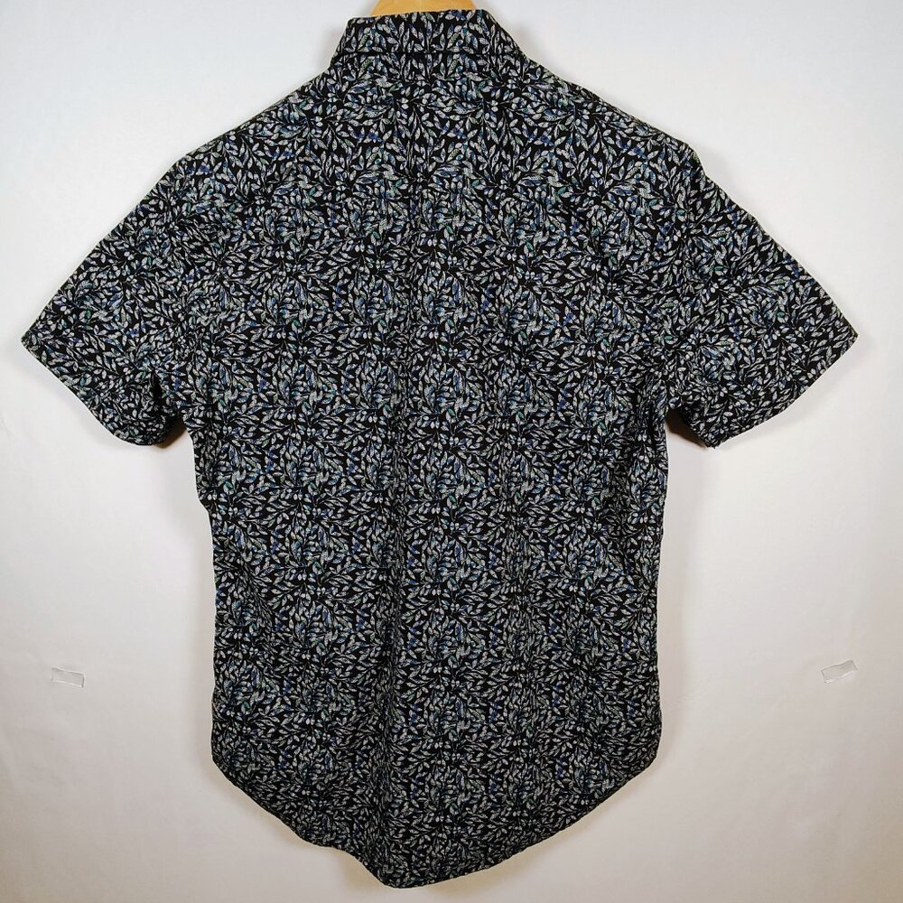 Robert‎ Graham Men's Small Button-Down Short Sleeve Shirt - Picture 3 of 8